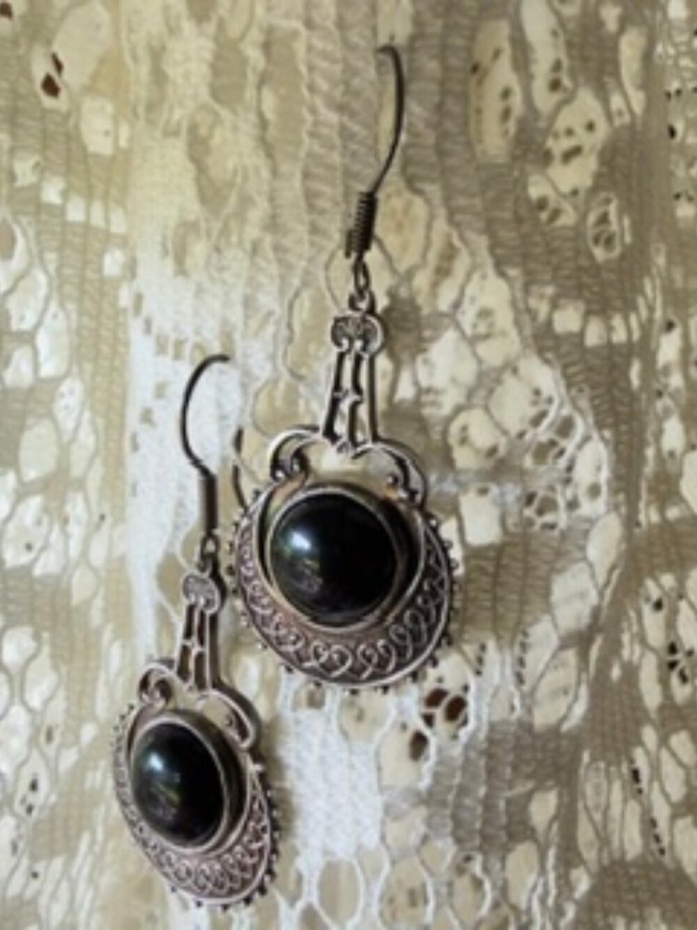 Vintage Sterling Silver Black Onyx Filigree Dangle Earrings Boho / Southwestern